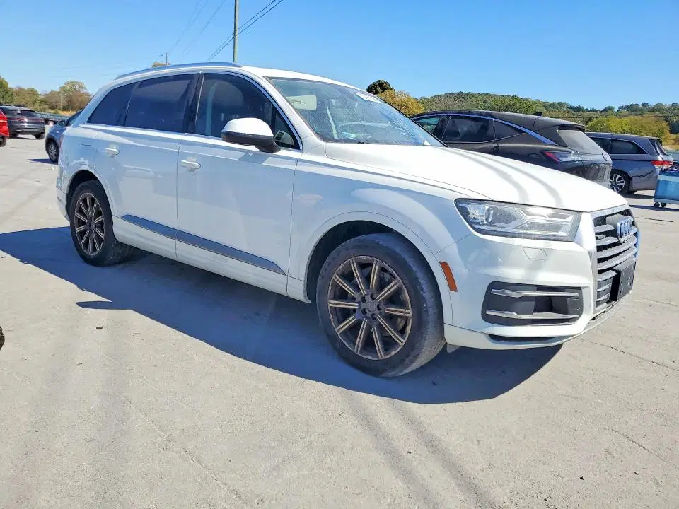 2017 AUDI Q7 VIN WA1LAAF74HD000201 фото 4