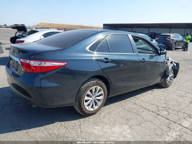 2017 Toyota CAMRY LE VIN 4T1BF1FK5HU724272 фото 4