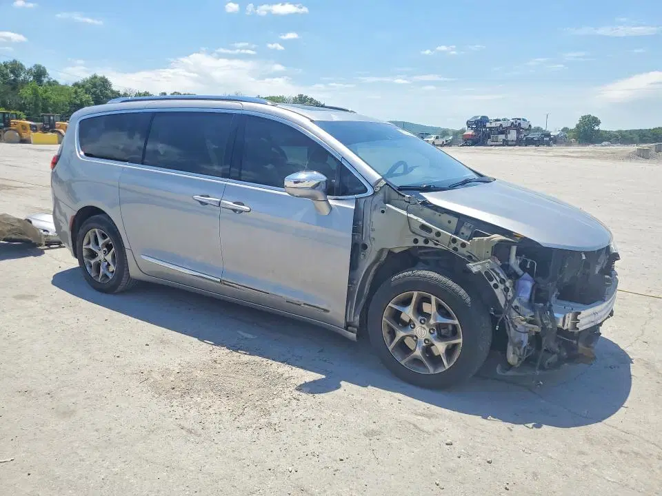 2017 CHRYSLER PACIFICA VIN 2C4RC1GG4HR620407 фото 4