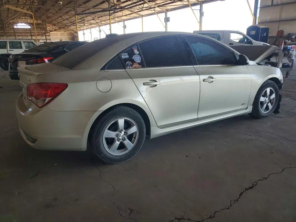 2015 Chevrolet Cruze VIN 1G1PC5SBXF7149557 фото 3