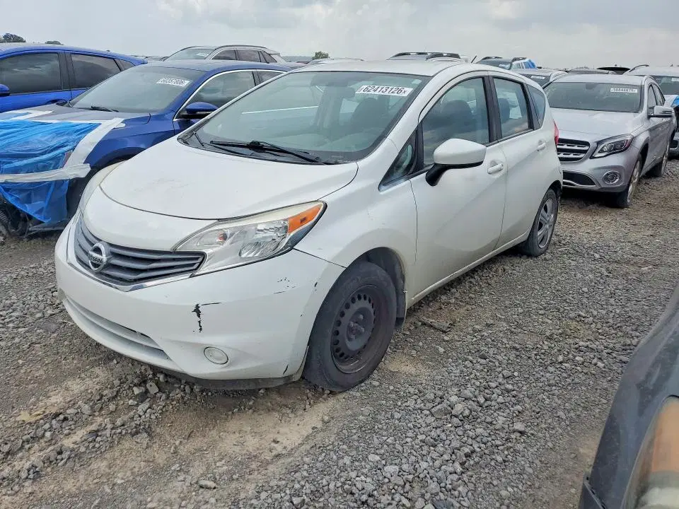 3N1CE2CP3GL399232 — 2016 Nissan Versa NOTE, Боковая часть, фото до ремонта