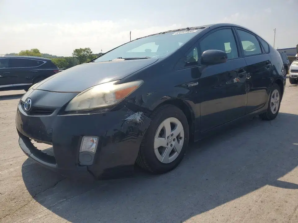 JTDKN3DU2A0026142 — 2010 Toyota Prius, Передняя часть, фото до ремонта
