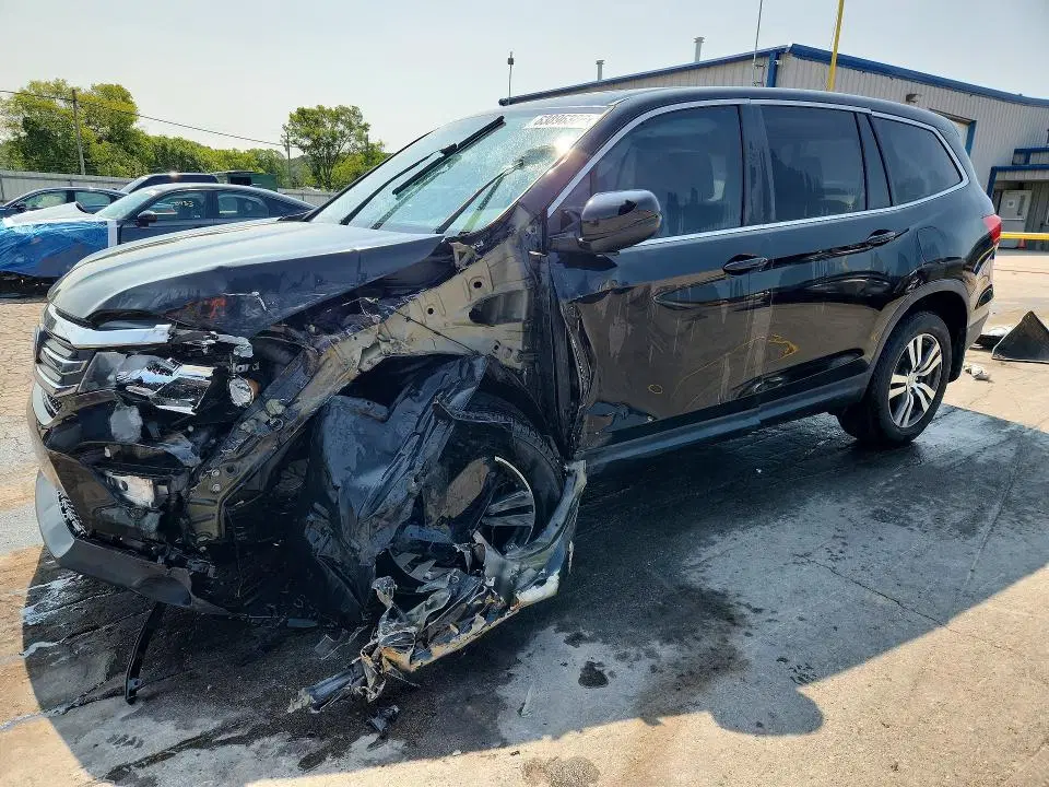 5FNYF5H50HB012709 — 2017 Honda Pilot, Передняя часть, фото до ремонта