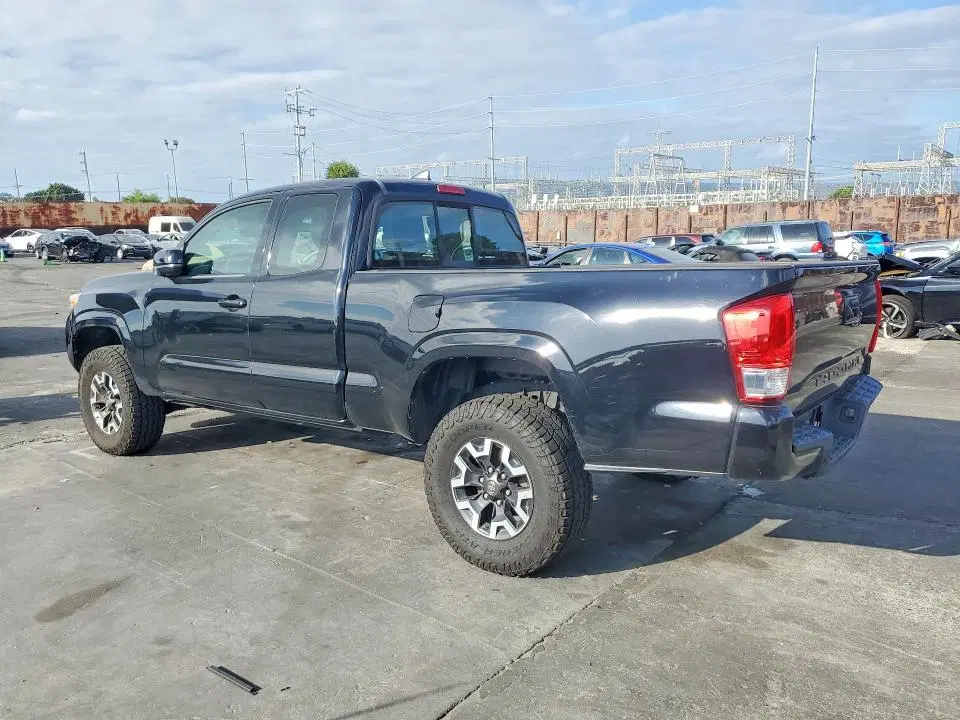 2016 Toyota Tacoma VIN 5TFRX5GN5GX067468 фото 2