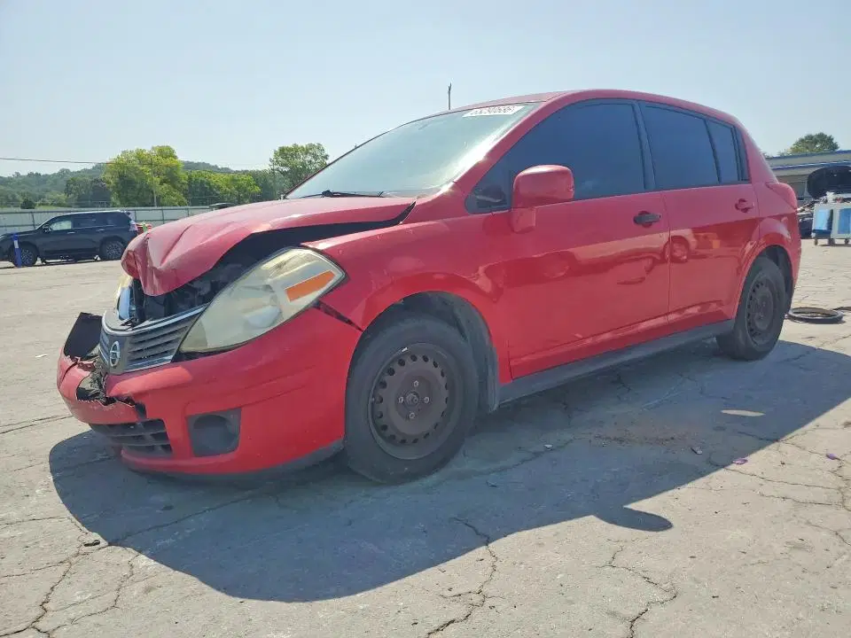 3N1BC13E17L433775 — 2007 Nissan Versa, Передняя часть, фото до ремонта