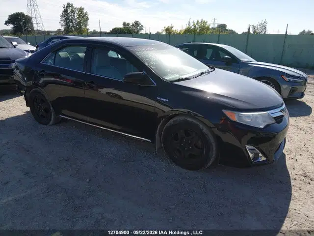 4T1BD1FK5EU108671 — 2014 Toyota Camry Hybrid XLE, Задняя часть, фото до ремонта