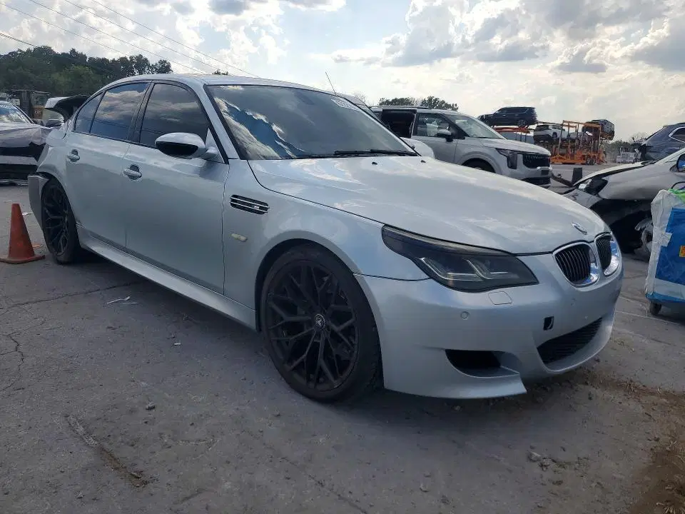 2006 BMW M5 VIN WBSNB93556CX06456 фото 4
