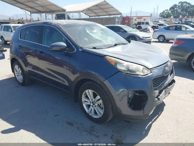 KNDPM3AC9J7484952 — 2018 Kia Sportage LX, Передняя часть, фото до ремонта