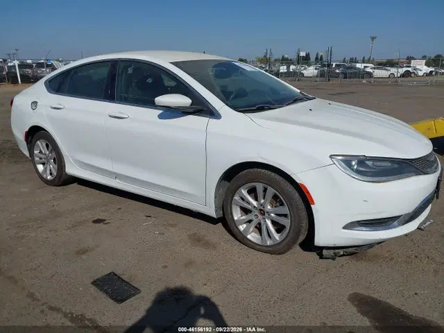 1C3CCCABXFN577821 — 2015 Chrysler 200 Limited, Естественный износ, фото до ремонта