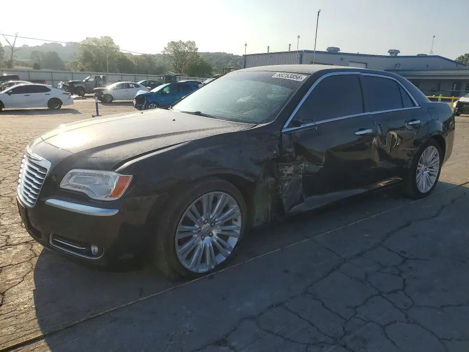 2C3CCAPT6CH253919 — 2012 Chrysler 300C, Боковая часть, фото до ремонта