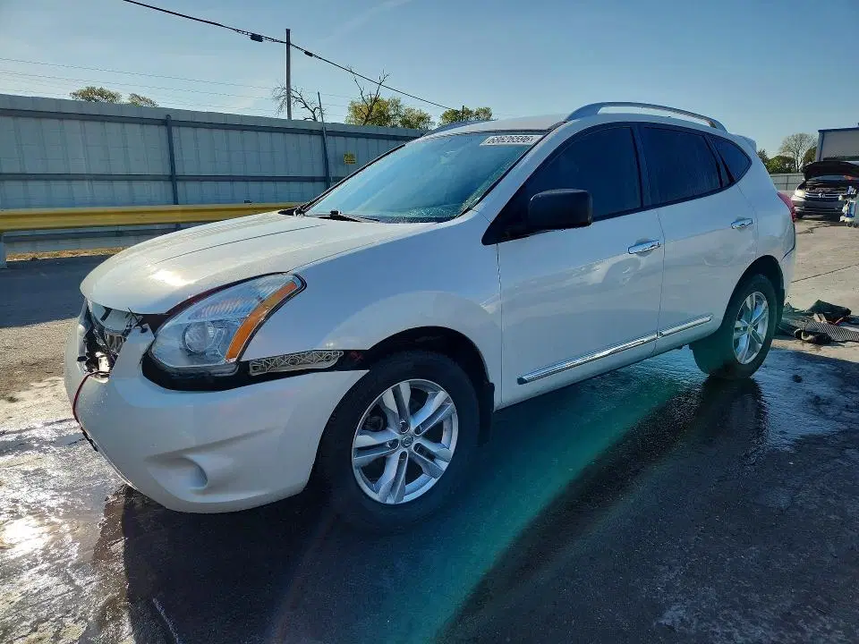 JN8AS5MTXFW664574 — 2015 Nissan Rogue Select, Передняя часть, фото до ремонта