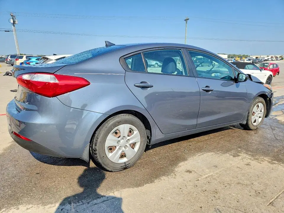 2016 KIA FORTE VIN KNAFK4A6XG5563923 фото 3