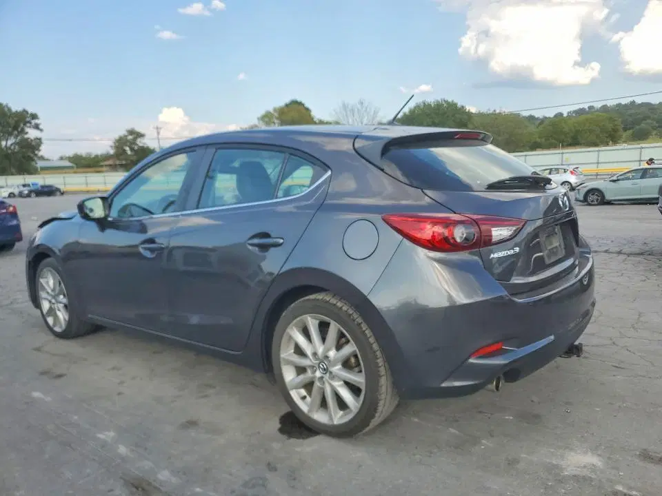 3MZBN1L76HM154288 — 2017 Mazda 3, передняя часть, фото до ремонта