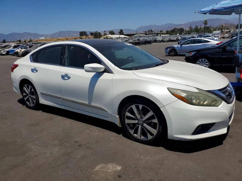 2016 Nissan Altima VIN 1N4AL3AP2GC117490 фото 4