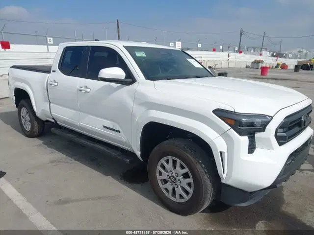 3TMKB5FN3SM052032 — 2025 Toyota Tacoma SR5, Задняя часть слева (Left Rear), фото до ремонта
