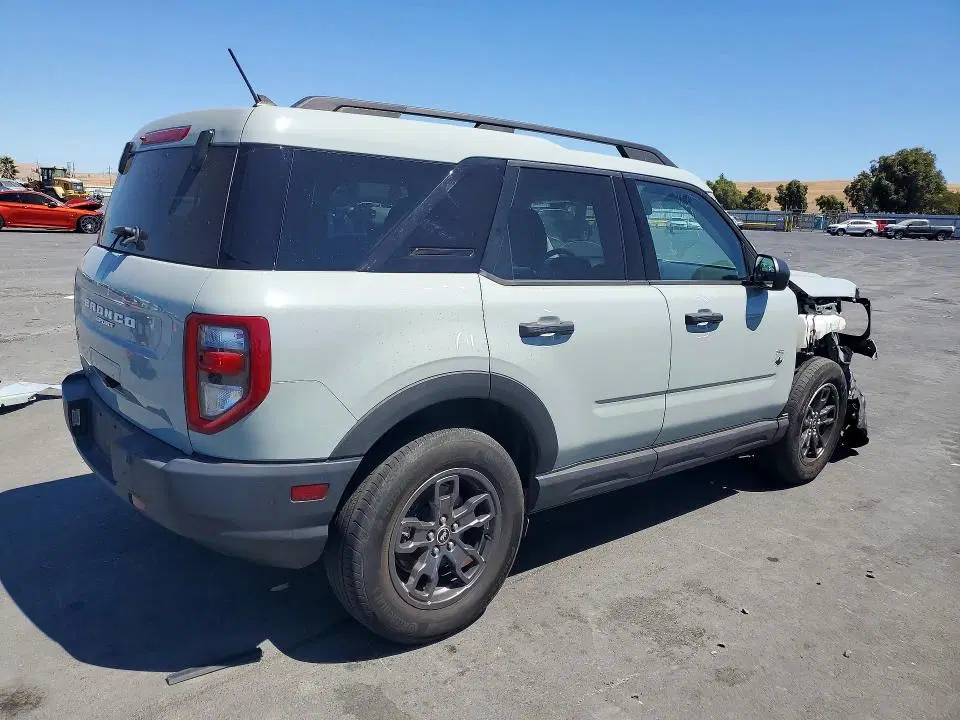 2021 Ford Bronco Sport VIN 3FMCR9B62MRB00241 фото 3