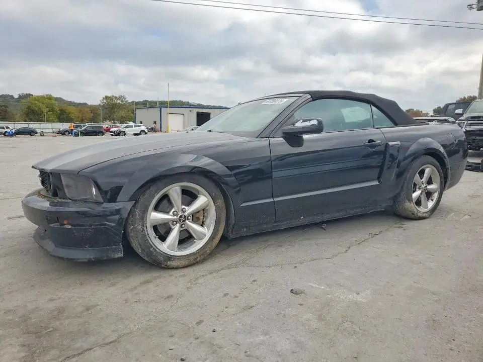 1ZVHT85H485117731 — 2008 Ford Mustang, Передняя часть, фото до ремонта