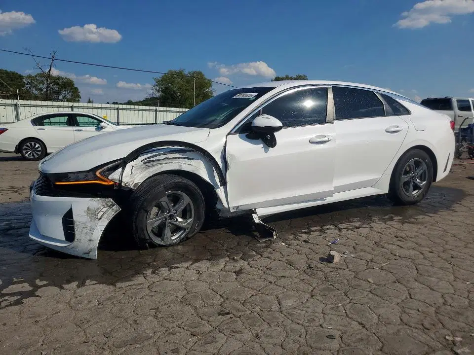 5XXG14J28MG070854 — 2021 Kia K5, Передняя часть, фото до ремонта