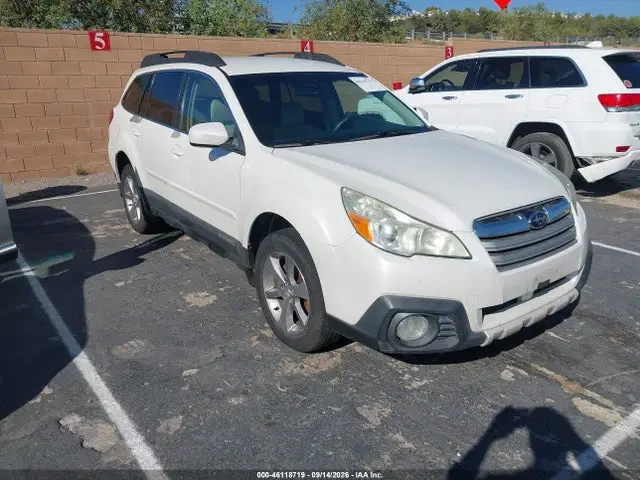 4S4BRCKC5E3215608 — 2014 Subaru Outback 2.5I Limited, естественный износ, фото до ремонта