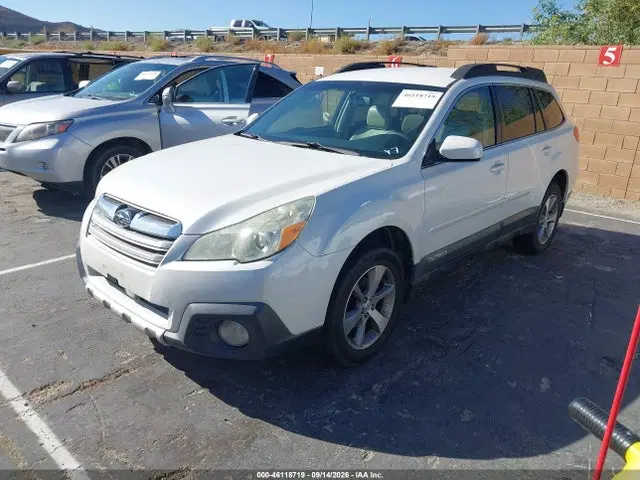 2014 Subaru Outback 2.5i Limited VIN 4S4BRCKC5E3215608 фото 2