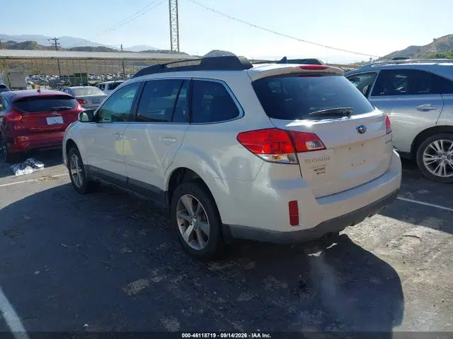 2014 Subaru Outback 2.5i Limited VIN 4S4BRCKC5E3215608 фото 3