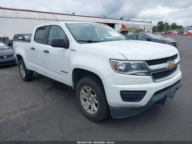 1GCPTBE12H1298656 — 2017 Chevrolet Colorado Wt, Left & Right Side, фото до ремонта