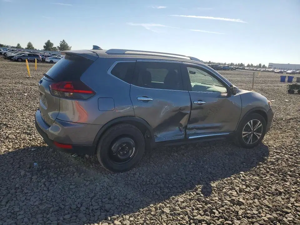 2018 Nissan Rogue VIN 5N1AT2MT4JC736561 фото 3