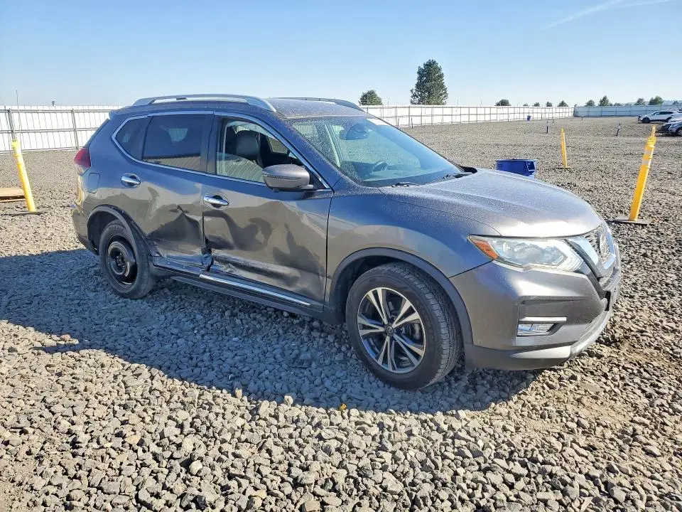 2018 Nissan Rogue VIN 5N1AT2MT4JC736561 фото 4