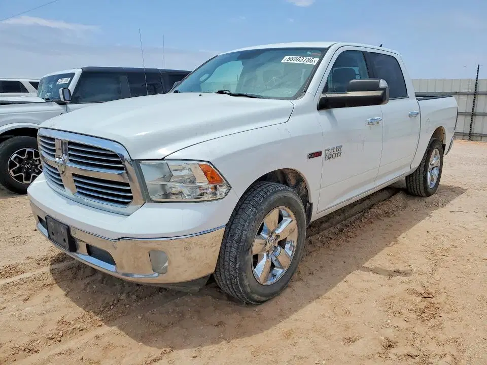 1C6RR7LM4JS355447 — 2018 RAM 1500, Мелкие вмятины и царапины, фото до ремонта