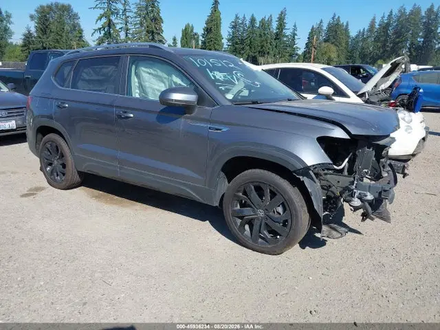 3VVLX7B23NM078679 — 2022 Volkswagen Taos 1.5T SE, Передняя часть, фото до ремонта