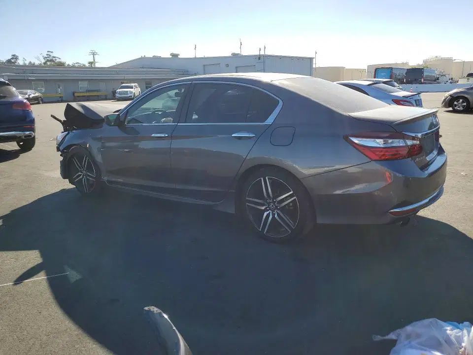 2017 Honda Accord VIN 1HGCR2F10HA182191 фото 2