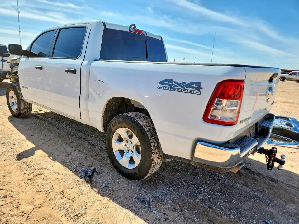 2023 RAM 1500 VIN 1C6SRFFT7PN580452 фото 2