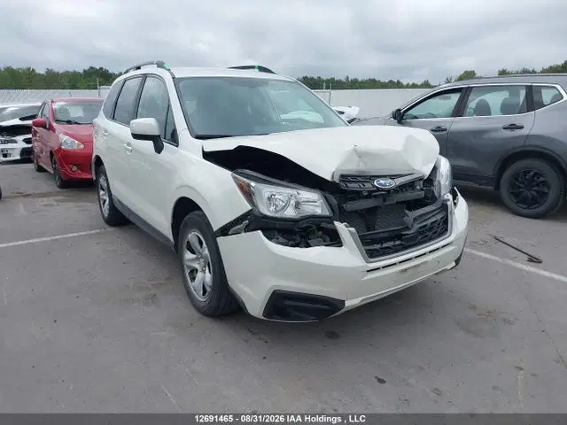 JF2SJEBC2JH404254 — 2018 Subaru Forester 2.5I, Передняя часть, фото до ремонта