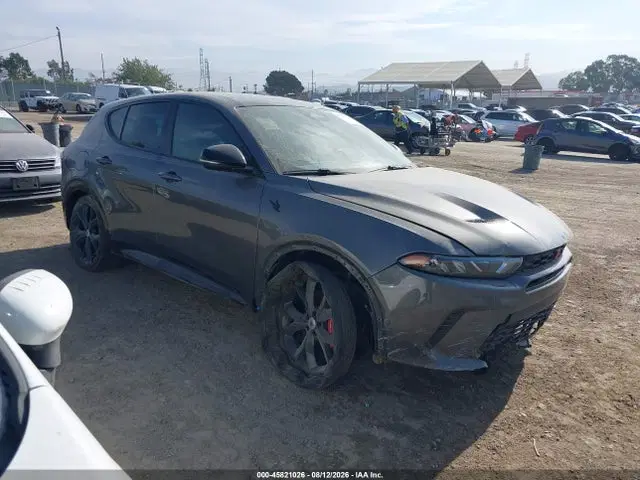 ZACPDFDW3R3A12257 — 2024 Dodge Hornet R/T Plus Eawd, Передняя часть, фото до ремонта