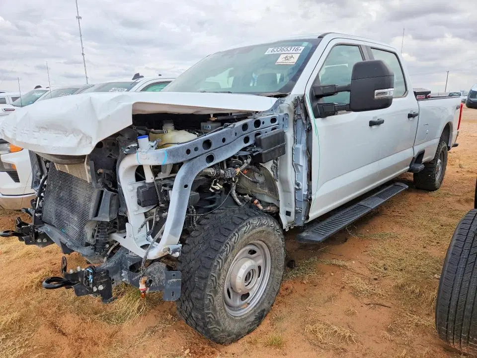 1FT7W2BA8SED36256 — 2025 Ford F250, Передняя часть, фото до ремонта