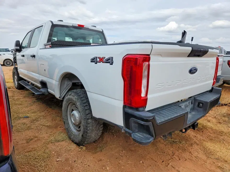 2025 FORD F250 VIN 1FT7W2BA8SED36256 фото 2