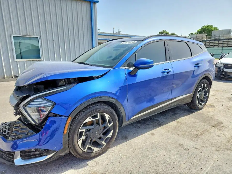 5XYK53DF1RG205585 — 2024 Kia Sportage, передняя часть, фото до ремонта