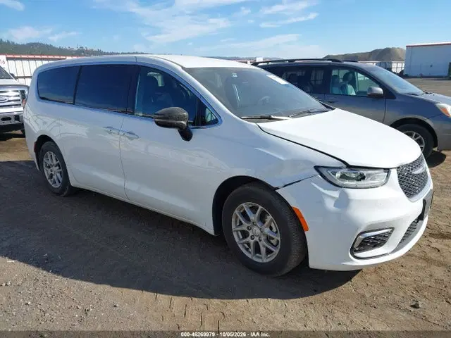 2C4RC1BG3TR209306 — 2026 Chrysler Pacifica Select, Передняя часть, фото до ремонта
