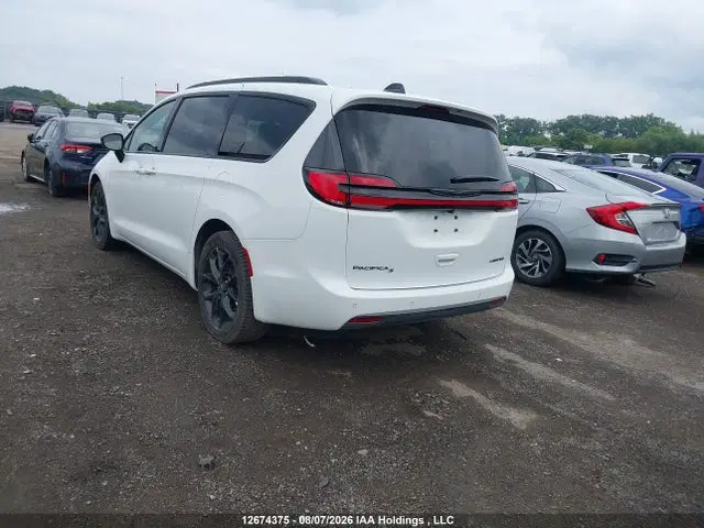 2026 Chrysler Pacifica Limited VIN 2C4RC1GGXTR231943 фото 3
