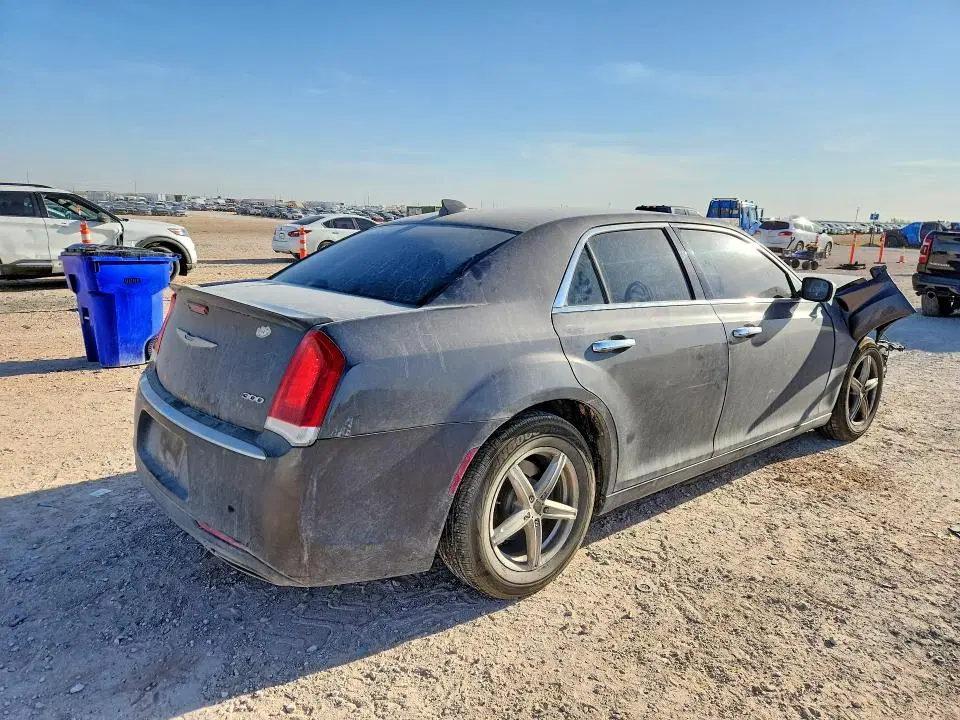 2018 CHRYSLER 300 VIN 2C3CCAEG6JH123030 фото 3