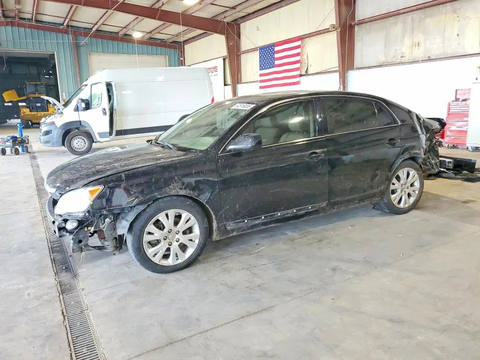 4T1BK36B48U323674 — 2008 Toyota Avalon, Задняя часть, фото до ремонта