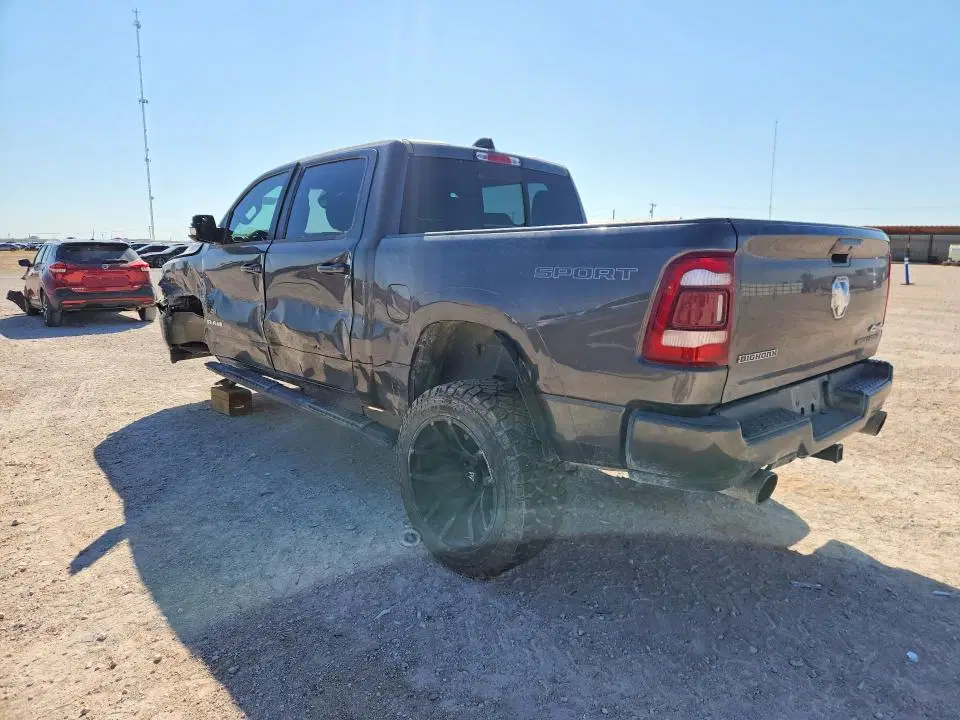 2021 RAM 1500 VIN 1C6SRFFT3MN735803 фото 2