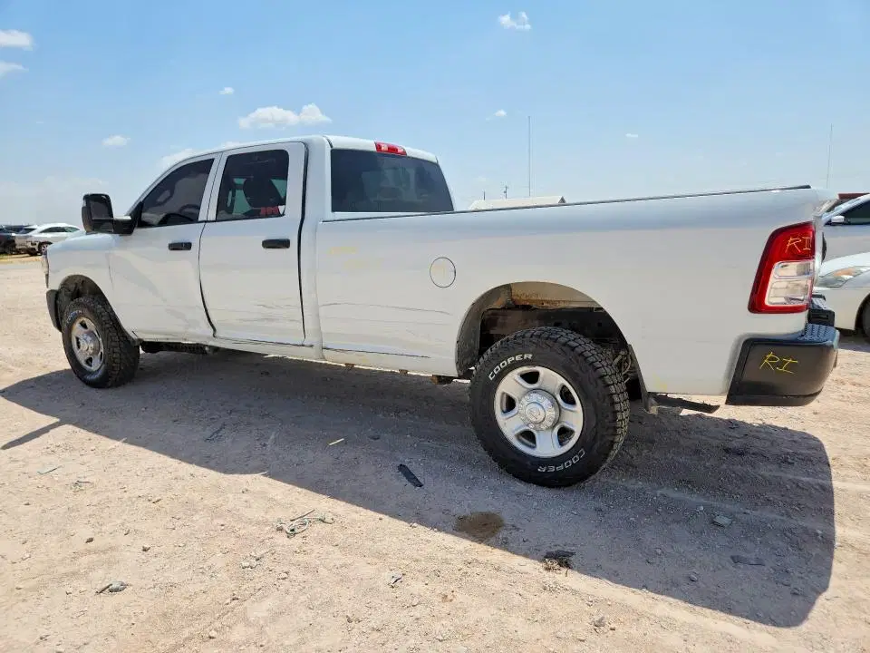 2023 RAM 2500 VIN 3C6UR5HJ7PG588252 фото 2