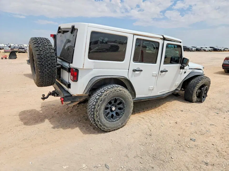 2018 JEEP WRANGLER UNLIMITED VIN 1C4BJWFGXJL852434 фото 3