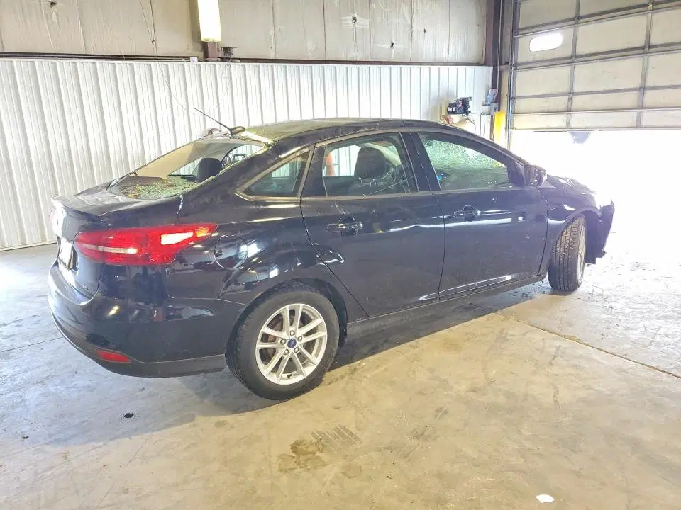 2017 FORD FOCUS VIN 1FADP3F21HL348039 фото 3