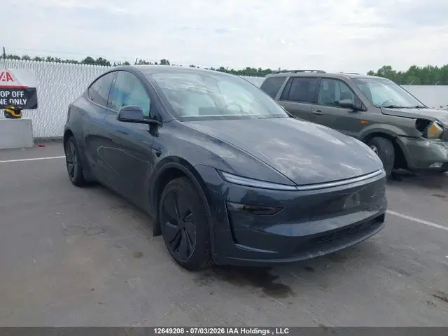 XP7YGDEE1TB714752 — 2026 Tesla Model Y, Левый бок (Left Side), фото до ремонта