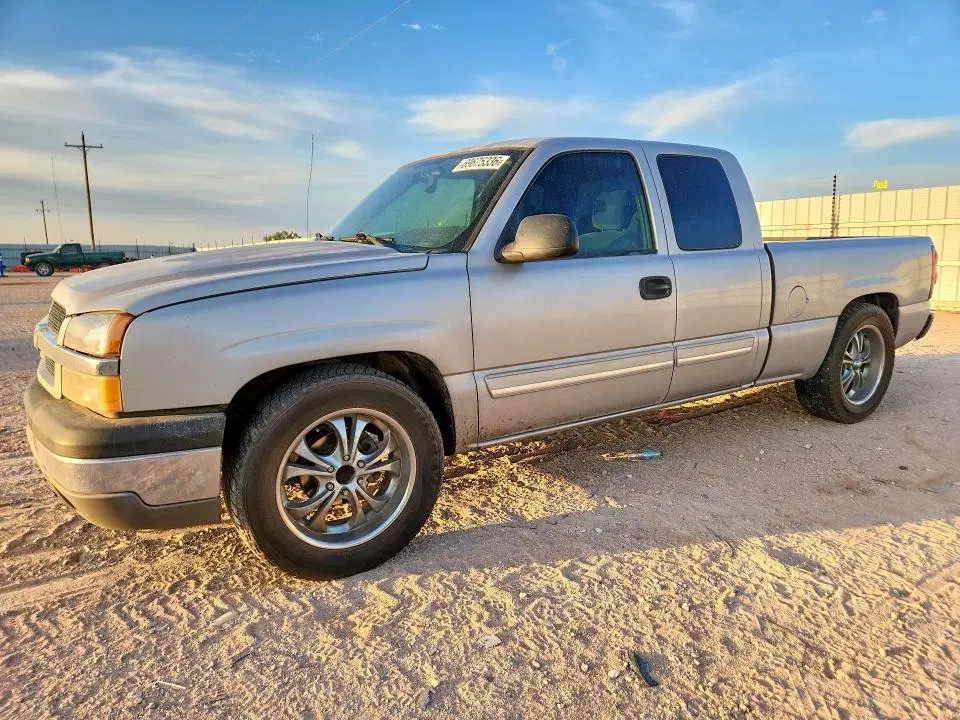 2GCEC19T641215747 — 2004 Chevrolet Silverado, Передняя часть, фото до ремонта