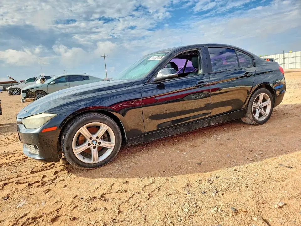 WBA3C1C5XFP854024 — 2015 BMW 328, Передняя часть, фото до ремонта