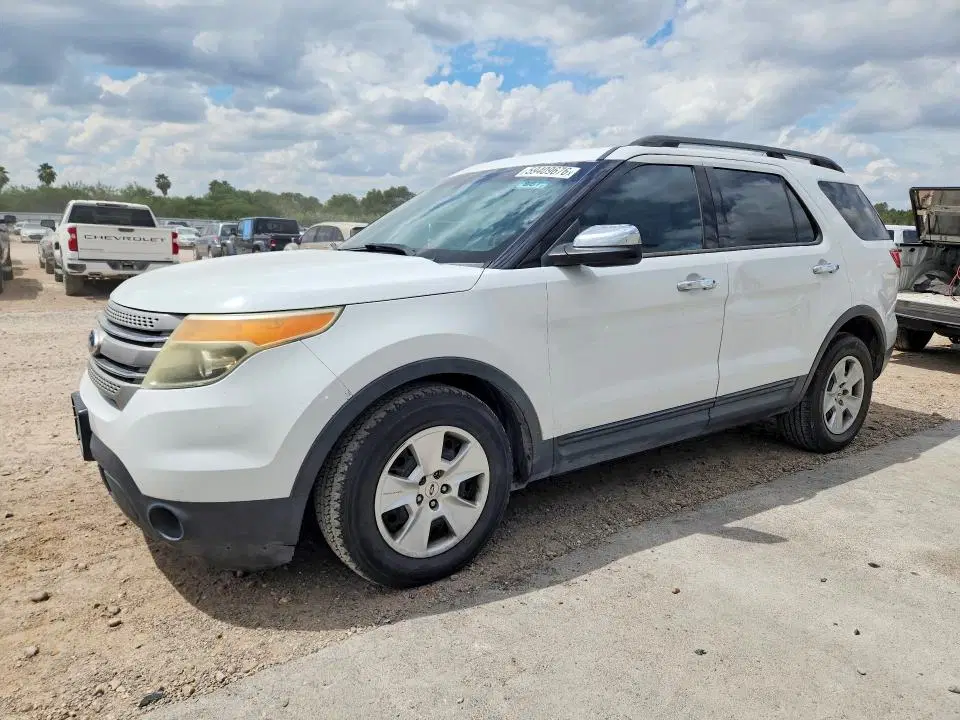 1FM5K7B83DGA92855 — 2013 Ford Explorer, Мелкие вмятины и царапины, фото до ремонта