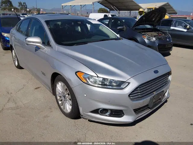 3FA6P0SU8ER316586 — 2014 Ford Fusion Energi Titanium, Левый бок (Left Side), фото до ремонта